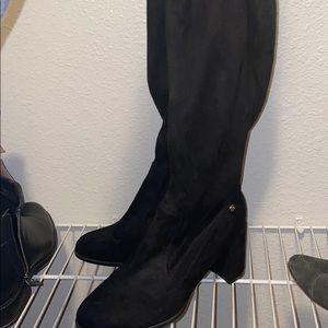Size 9.5 WIDE Liz Claireborne Knee high suede boot